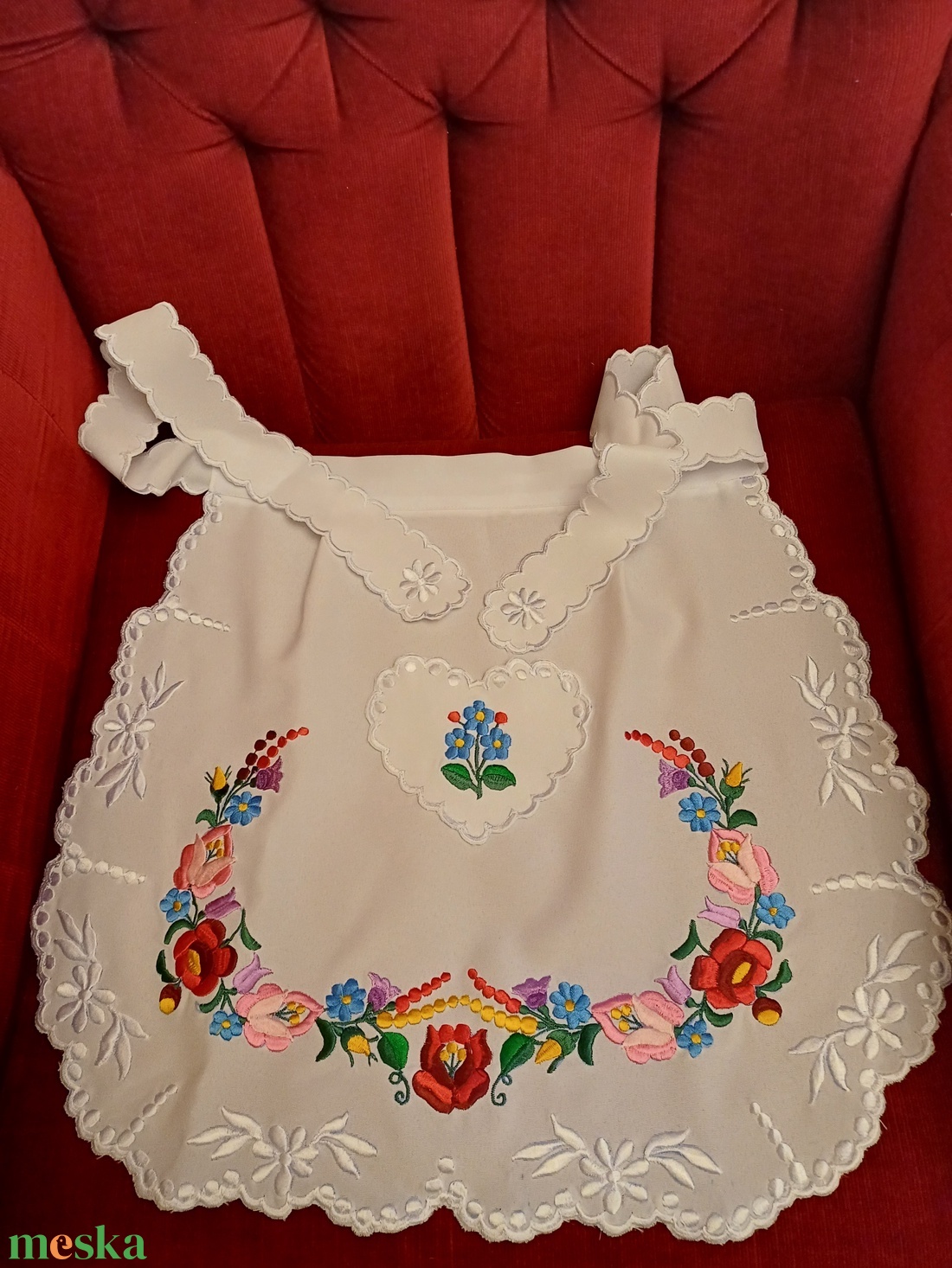 Kalocsai himzett kötények eladóak.  - otthon & életmód - konyhafelszerelés, tálalás - konyhai textil - kötény - Meska.hu