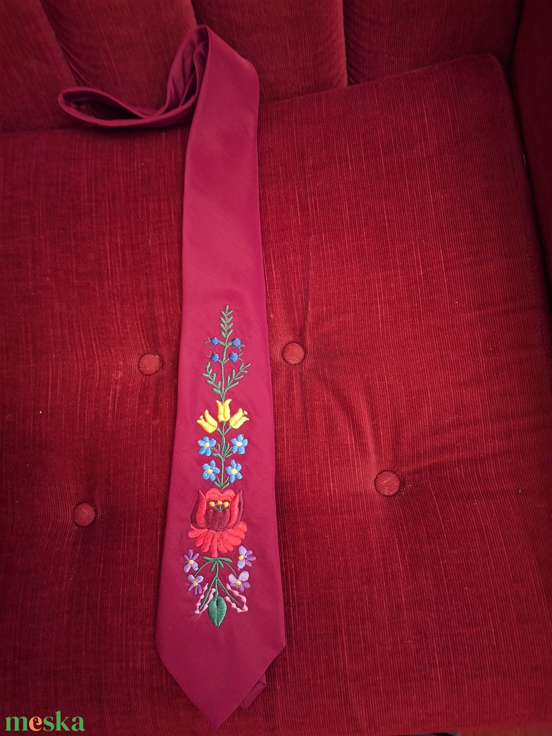 Kalocsai himzett nyakkendő, a Nagy Napra is.  - esküvő - kiegészítők - nyakkendő - Meska.hu