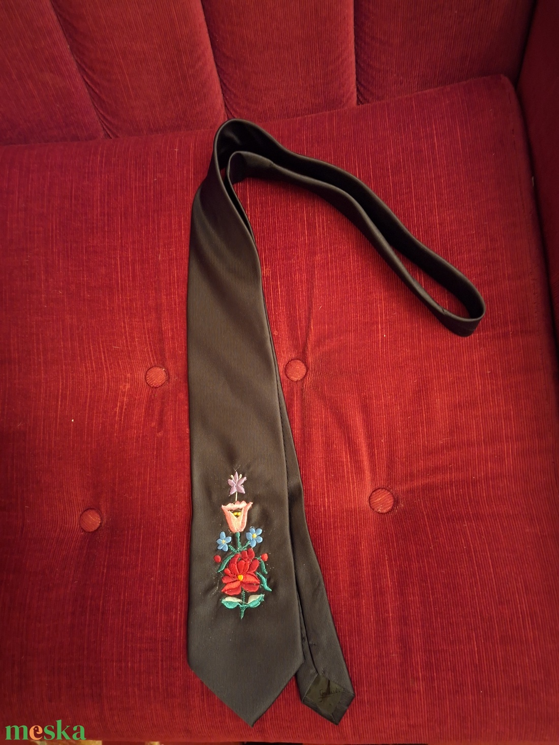 Kalocsai himzett nyakkendő, a Nagy Napra is.  - esküvő - kiegészítők - nyakkendő - Meska.hu