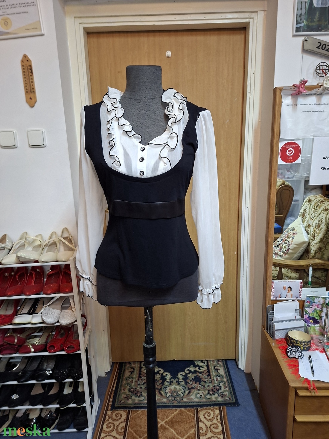 Elegáns elasztikus csipke felsőrész, blúz, 38-40 - ruha & divat - női ruha - blúz - Meska.hu