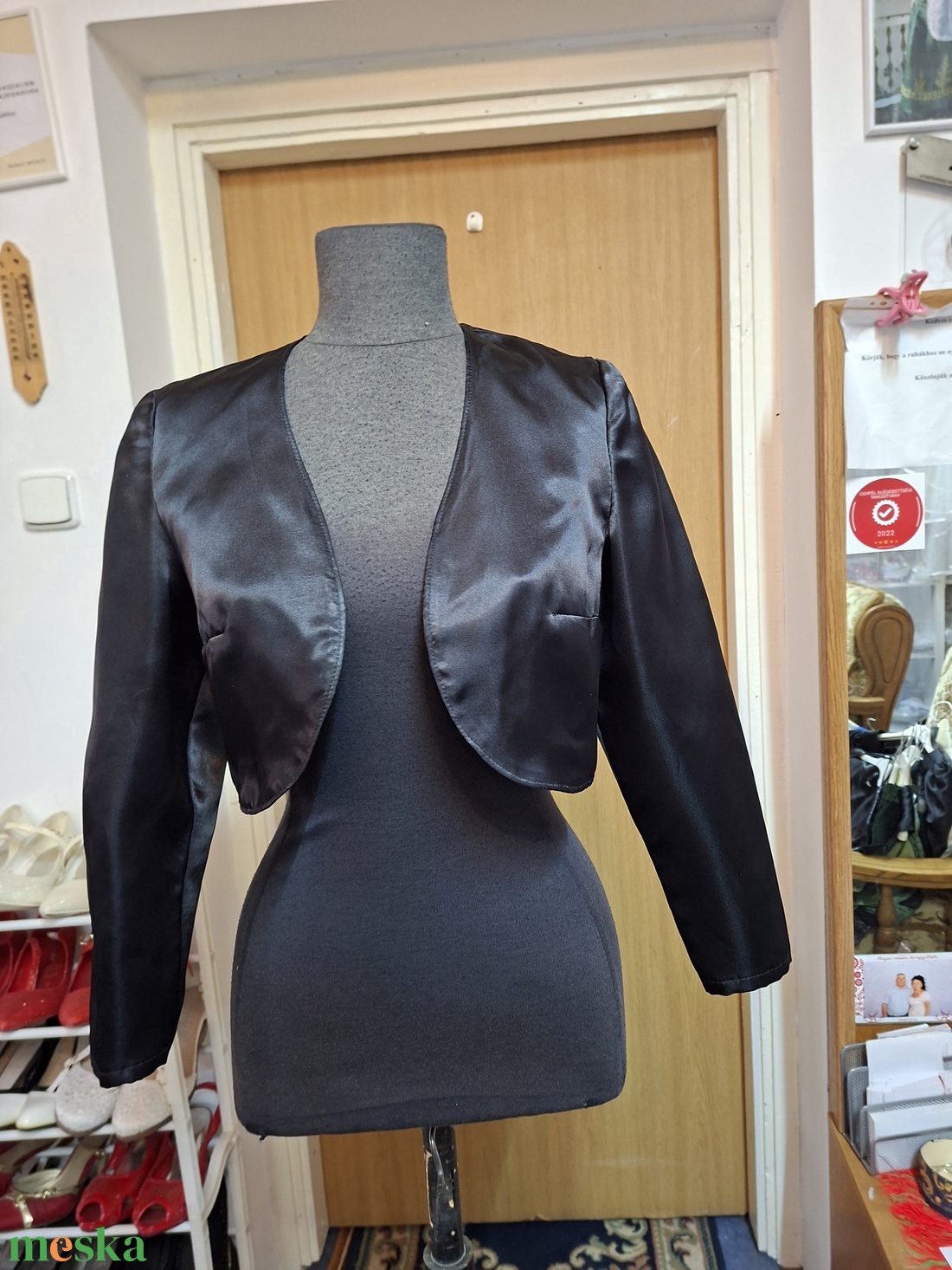 Boleró, fekete selyem. - esküvő - kiegészítők - bolero és válltakaró - Meska.hu