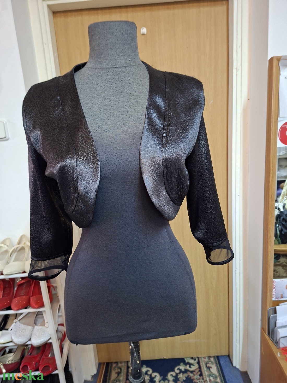 Boleró, fekete selyem. - esküvő - kiegészítők - bolero és válltakaró - Meska.hu