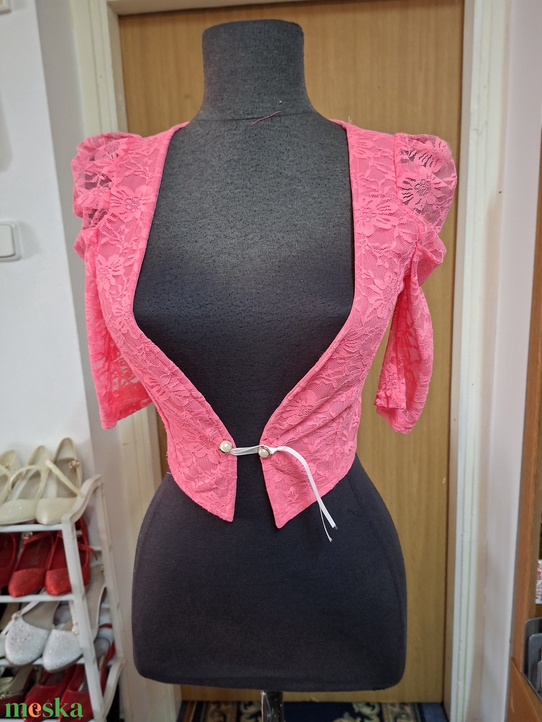 Bolerók,  elasztikus csipke anyagokból.   - esküvő - kiegészítők - bolero és válltakaró - Meska.hu