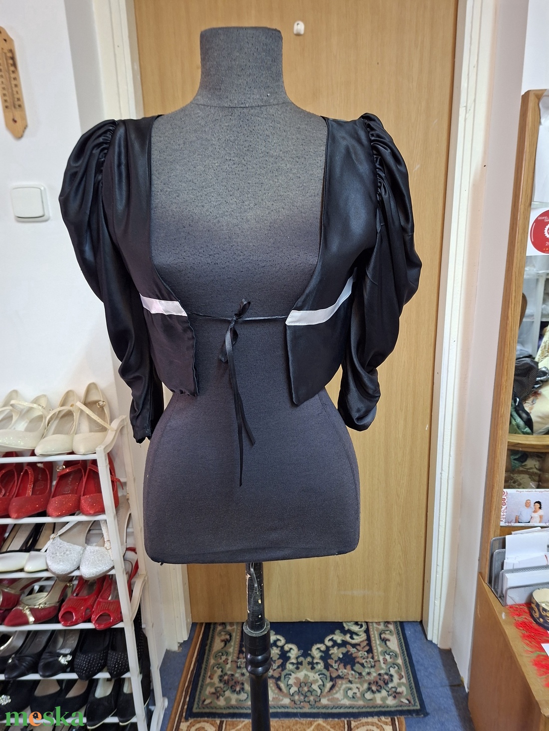 Boleró, fekete selyem. - esküvő - kiegészítők - bolero és válltakaró - Meska.hu