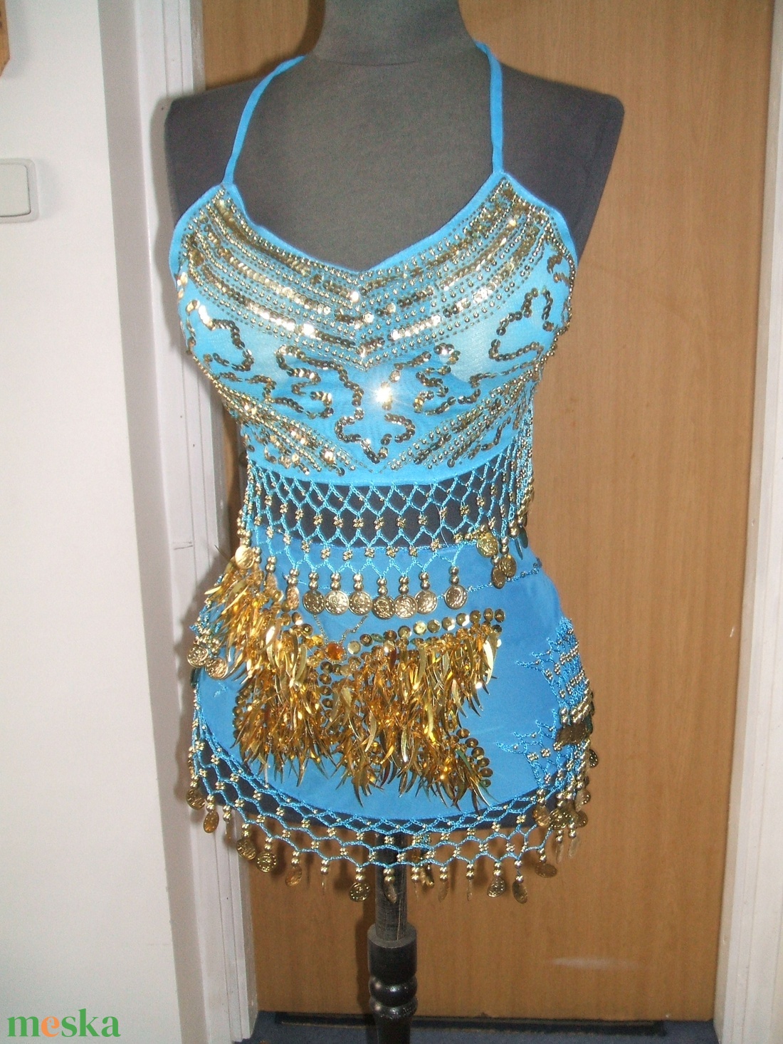 Táncosnő jelmez flitterekkel, gyöngyökkel. - ruha & divat - jelmez & álarc - jelmez - Meska.hu