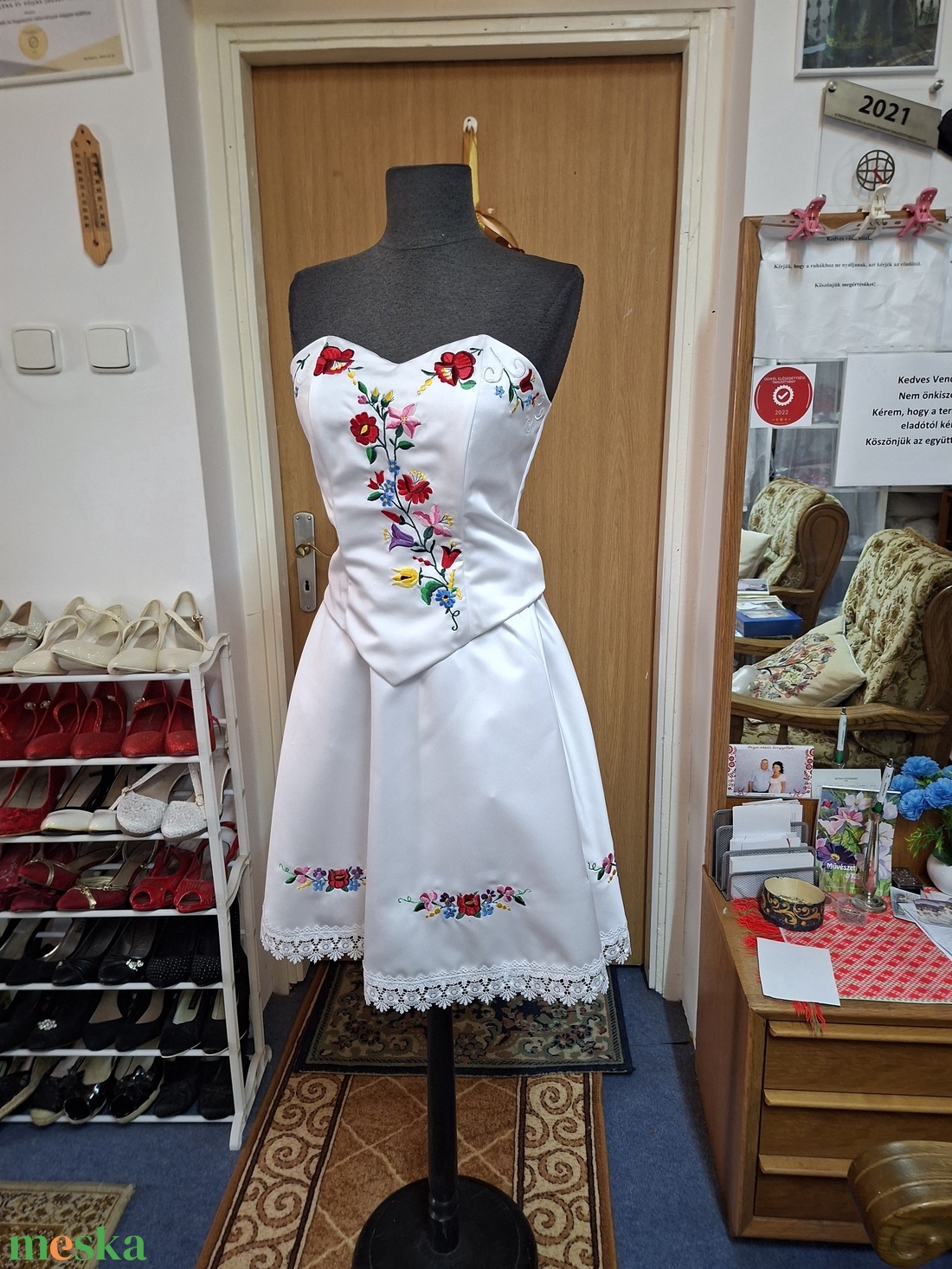 Kalocsai hímzett, magyaros, menyecske, alkalmi, báli ruha. - esküvő - ruha - menyecske ruha - Meska.hu