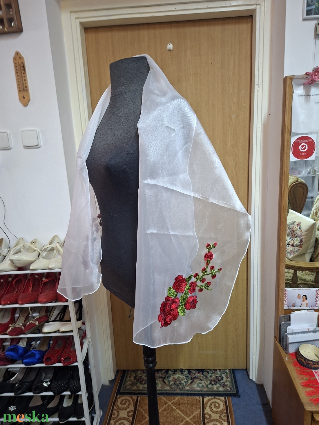 Kalocsai himzett stóla, fehér, organza anyagból. - ruha & divat - sál, sapka, kendő - stóla - Meska.hu