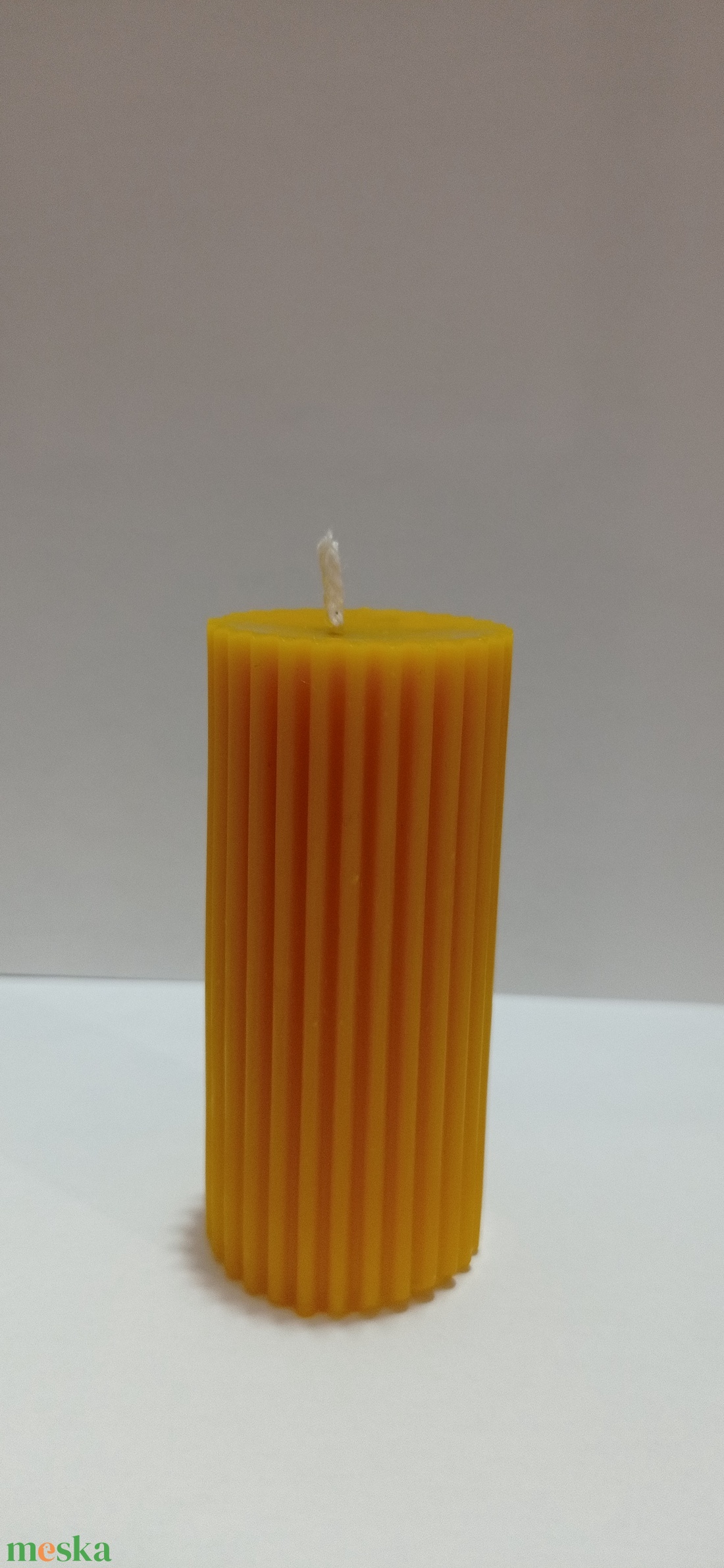 Méhviasz álló gyergya  - esküvő - dekoráció - gyertya & gyertyatartó - Meska.hu