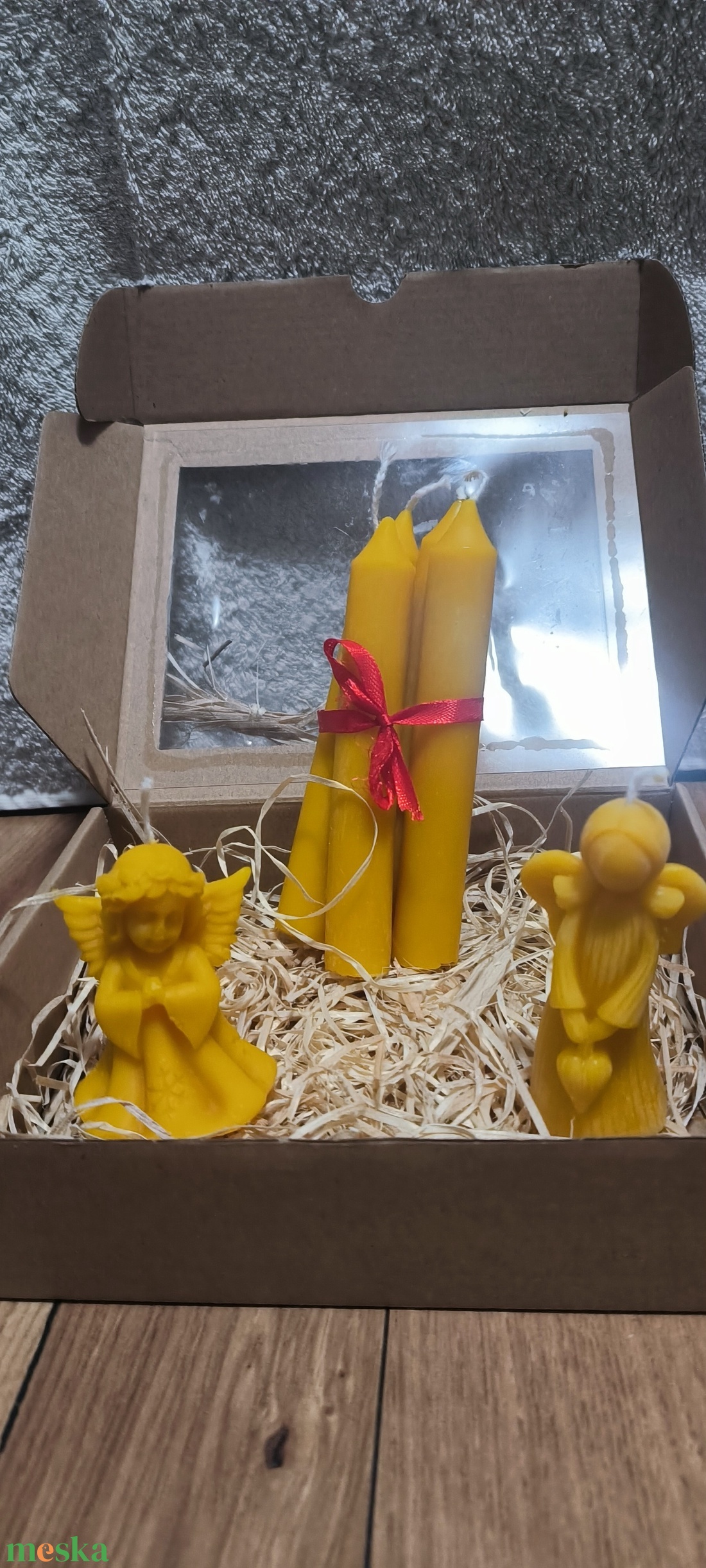 Méhviasz Karácsonyi gyergyák díszdobozban - esküvő - dekoráció - gyertya & gyertyatartó - Meska.hu