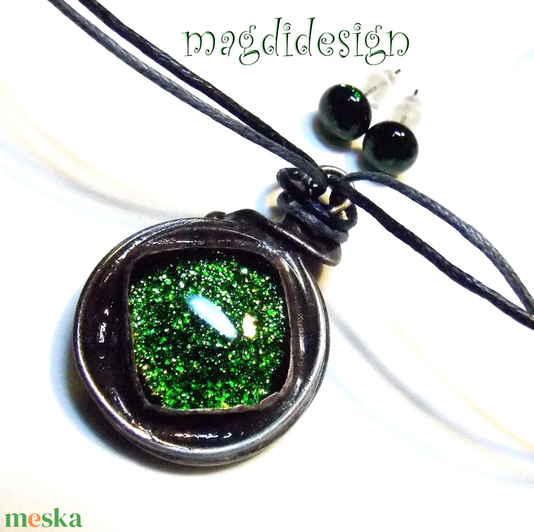 Zöld fényjáték üvegékszer szett, nyaklánc, fülbevaló - ékszer - ékszerszett - Meska.hu