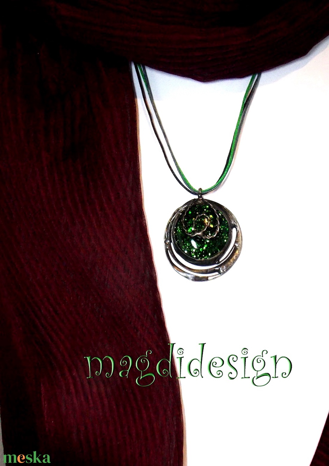 Szikrázó zöld bolygó üvegékszer szett, nyaklánc, fülbevaló - ékszer - ékszerszett - Meska.hu