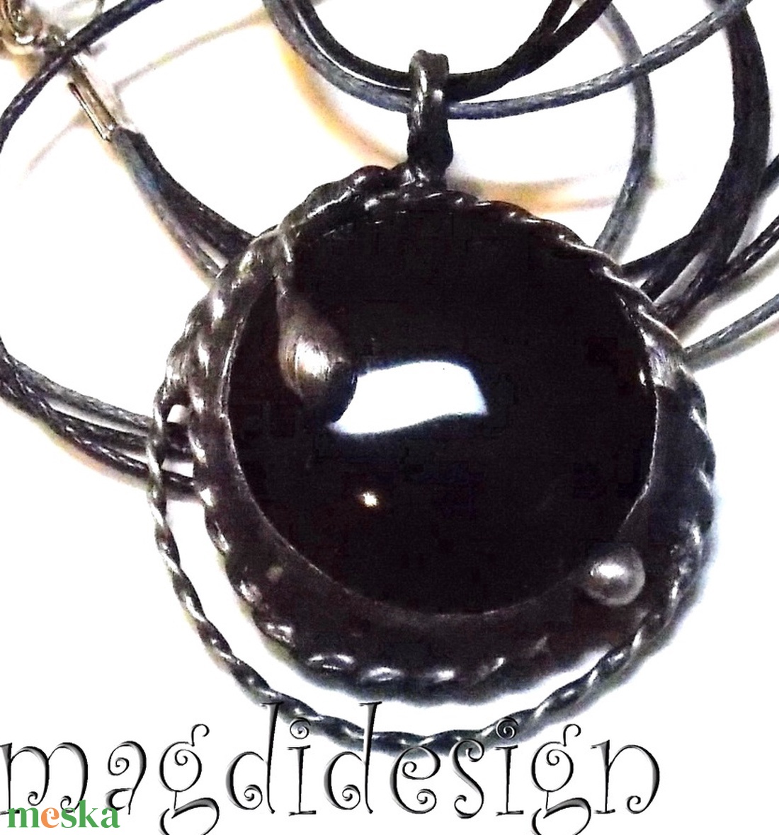 Éjfekete hullámzás üvegékszer nyaklánc - ékszer - ékszerszett - Meska.hu