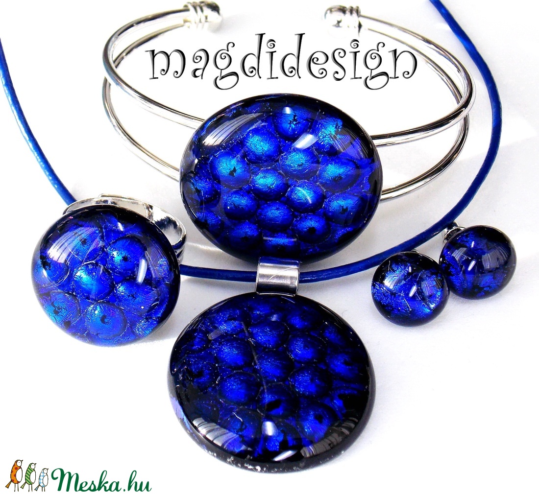 Kék buborékok dichroic üvegékszer szett, nyaklánc, karkötő, gyűrű, fülbevaló - ékszer - ékszerszett - Meska.hu Kék buborékok dichroic üvegékszer szett, nyaklánc, karkötő, gyűrű, fülbevaló - ékszer - ékszerszett - Meska.hu
