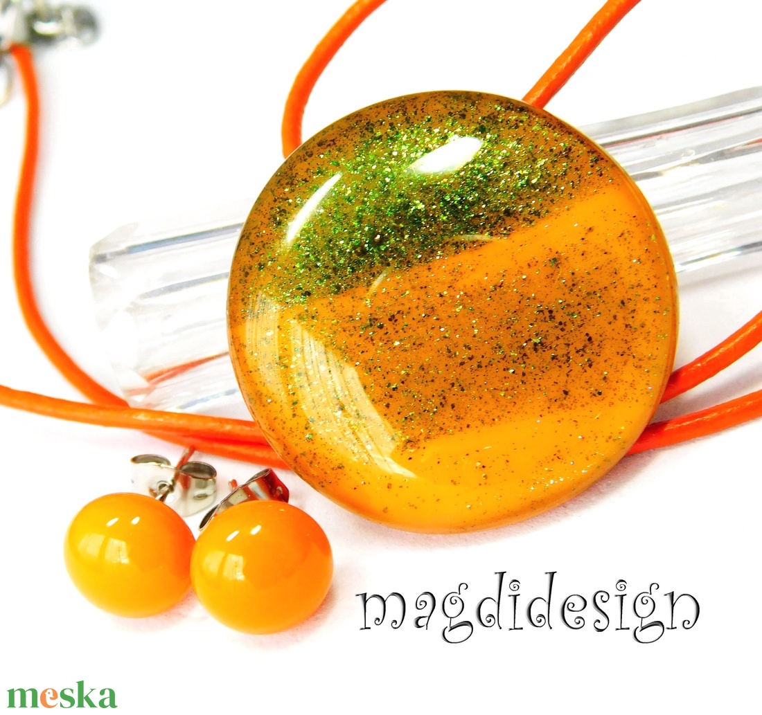 AKCIÓ! Csillámporos mandarin üvegékszer szett, nyaklánc, pötty fülbevaló - ékszer - ékszerszett - Meska.hu AKCIÓ! Csillámporos mandarin üvegékszer szett, nyaklánc, pötty fülbevaló - ékszer - ékszerszett - Meska.hu