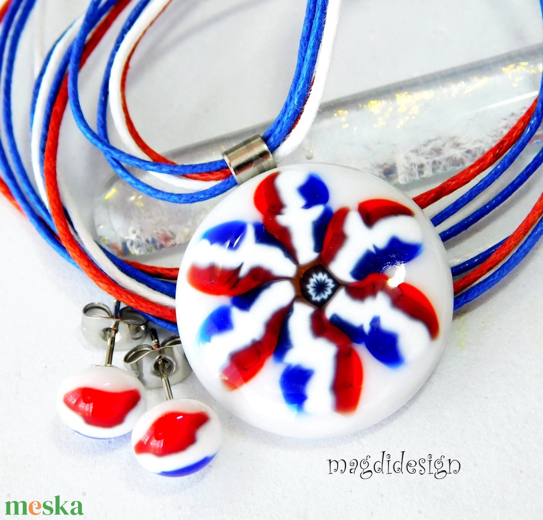 Francia design üvegékszer szett nyaklánc, stiftes fülbevaló  - ékszer - ékszerszett - Meska.hu