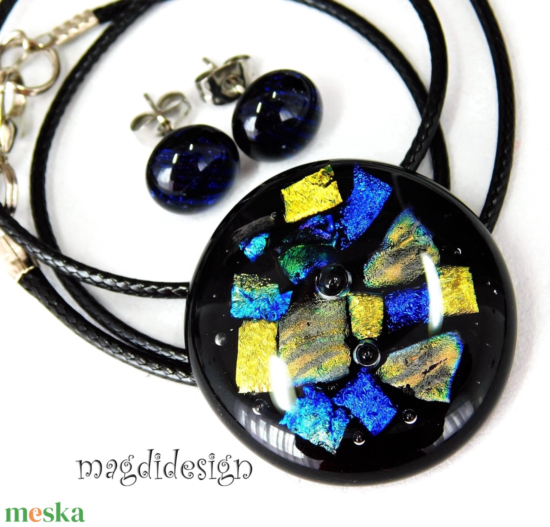 AKCIÓS! Dichroic színkavalkád üvegékszer szett nyaklánc stiftes fülbevaló 2 - ékszer - ékszerszett - Meska.hu AKCIÓS! Dichroic színkavalkád üvegékszer szett nyaklánc stiftes fülbevaló 2 - ékszer - ékszerszett - Meska.hu
