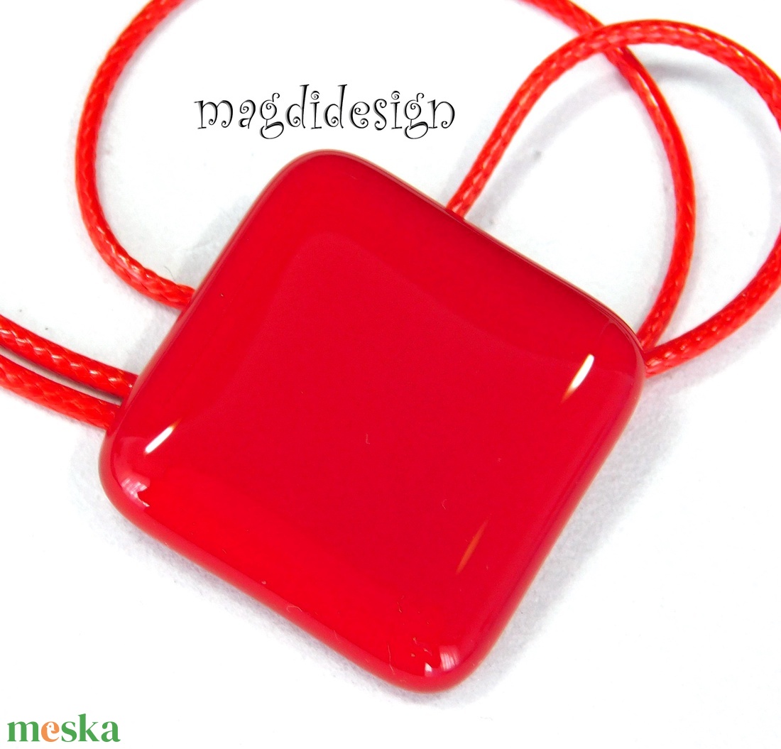 Meggypiros rombusz üvegékszer nyaklánc - ékszer - nyaklánc - medálos nyaklánc - Meska.hu Meggypiros rombusz üvegékszer nyaklánc - ékszer - nyaklánc - medálos nyaklánc - Meska.hu
