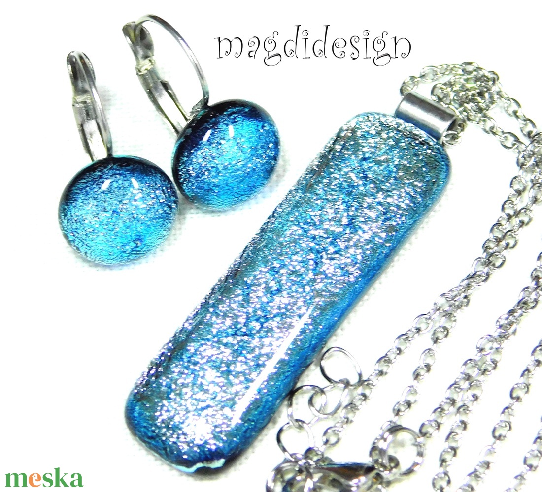 Ezüst csillámos dichroic üvegékszer szett nyaklánc kapcsos fülbevaló - ékszer - ékszerszett - Meska.hu Ezüst csillámos dichroic üvegékszer szett nyaklánc kapcsos fülbevaló - ékszer - ékszerszett - Meska.hu
