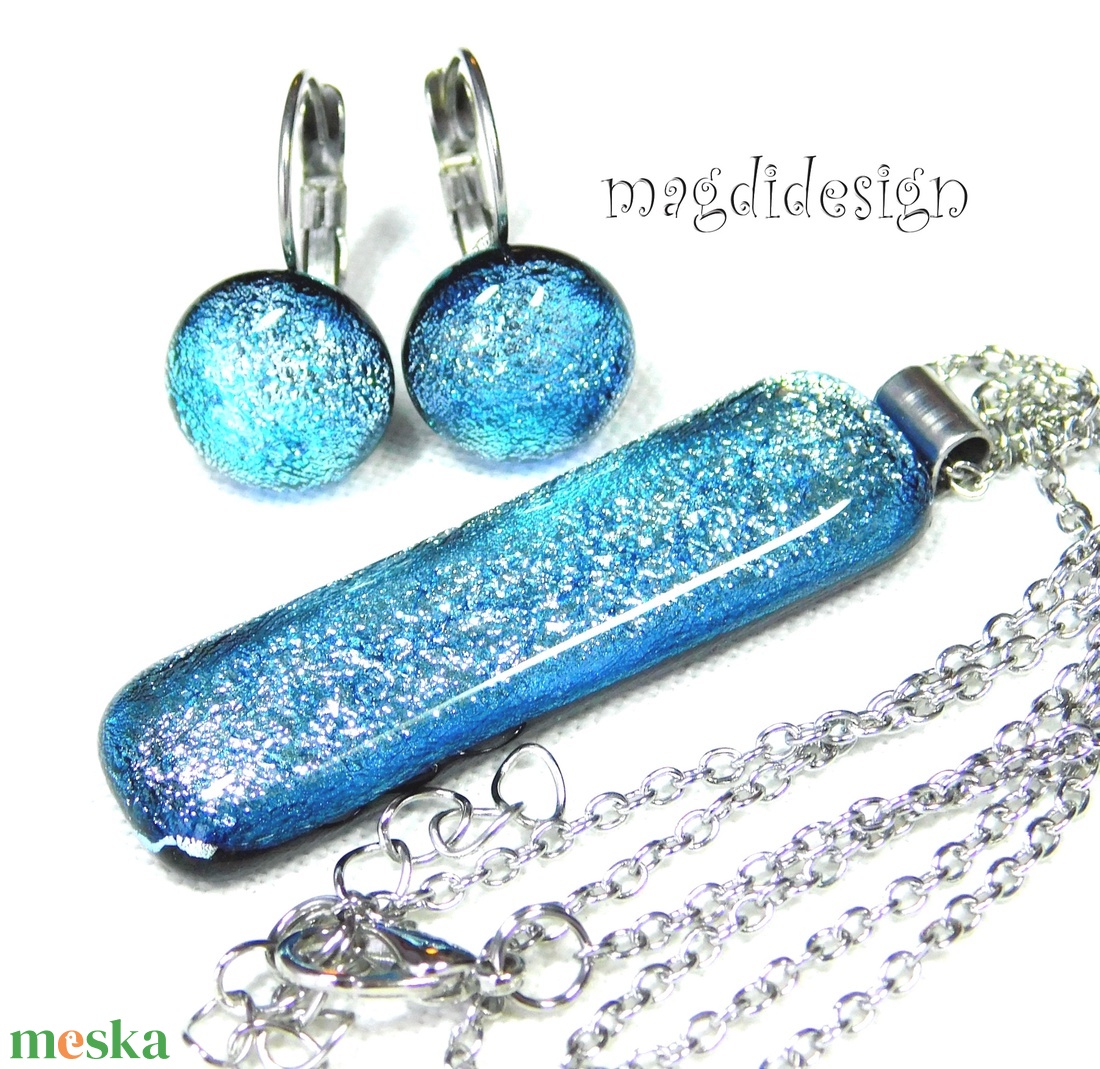 Ezüst csillámos dichroic üvegékszer szett nyaklánc kapcsos fülbevaló - ékszer - ékszerszett - Meska.hu Ezüst csillámos dichroic üvegékszer szett nyaklánc kapcsos fülbevaló - ékszer - ékszerszett - Meska.hu