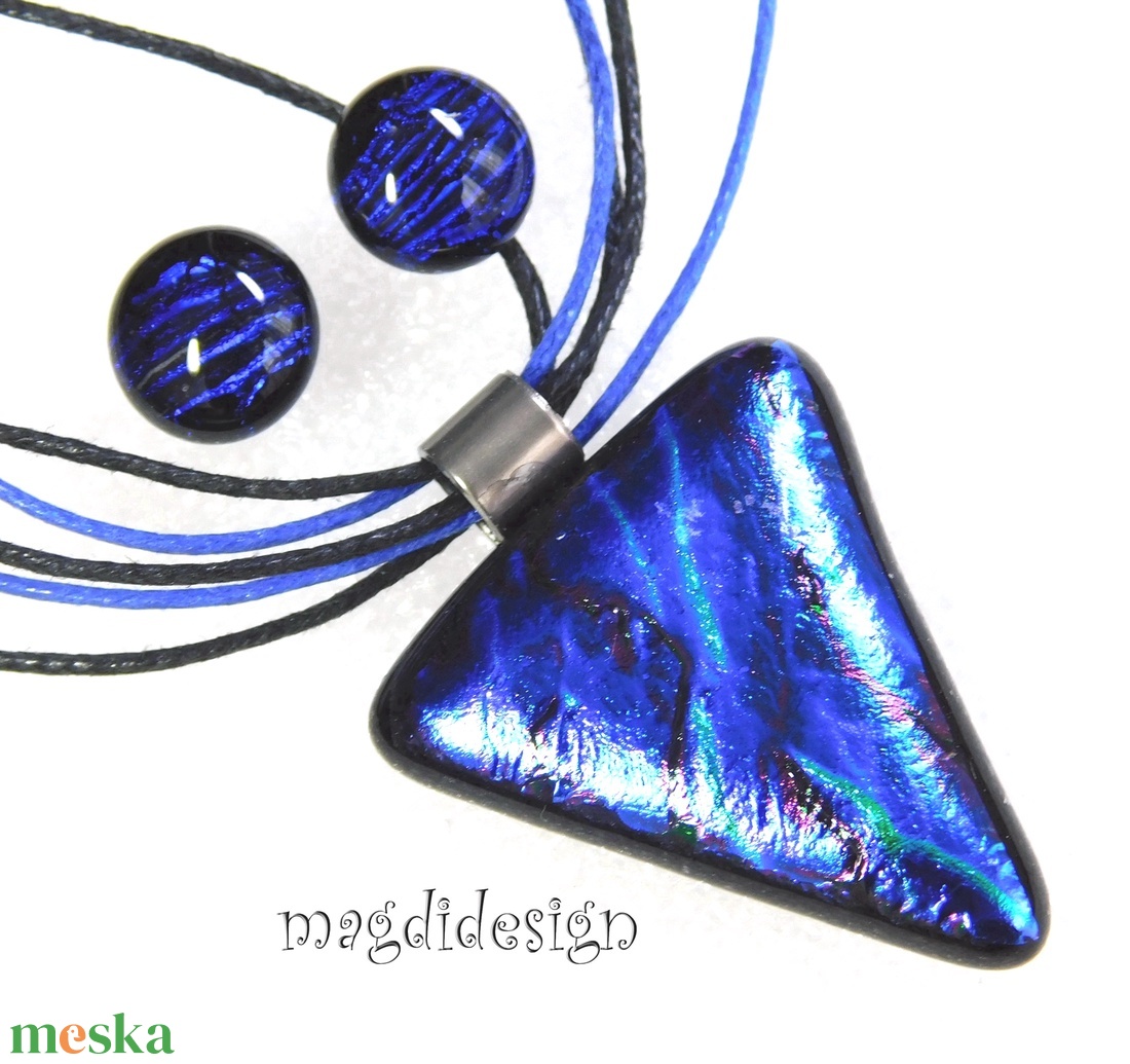 Kék hullámok dichroic üvegékszer szett nyaklánc pötty fülbevaló - ékszer - ékszerszett - Meska.hu Kék hullámok dichroic üvegékszer szett nyaklánc pötty fülbevaló - ékszer - ékszerszett - Meska.hu