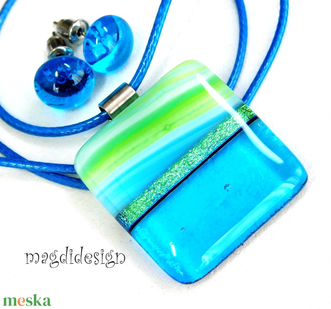 Türkizkék-zöld dichroic csíkos üvegékszer szett stiftes fülbevaló - ékszer - ékszerszett - Meska.hu Türkizkék-zöld dichroic csíkos üvegékszer szett stiftes fülbevaló - ékszer - ékszerszett - Meska.hu