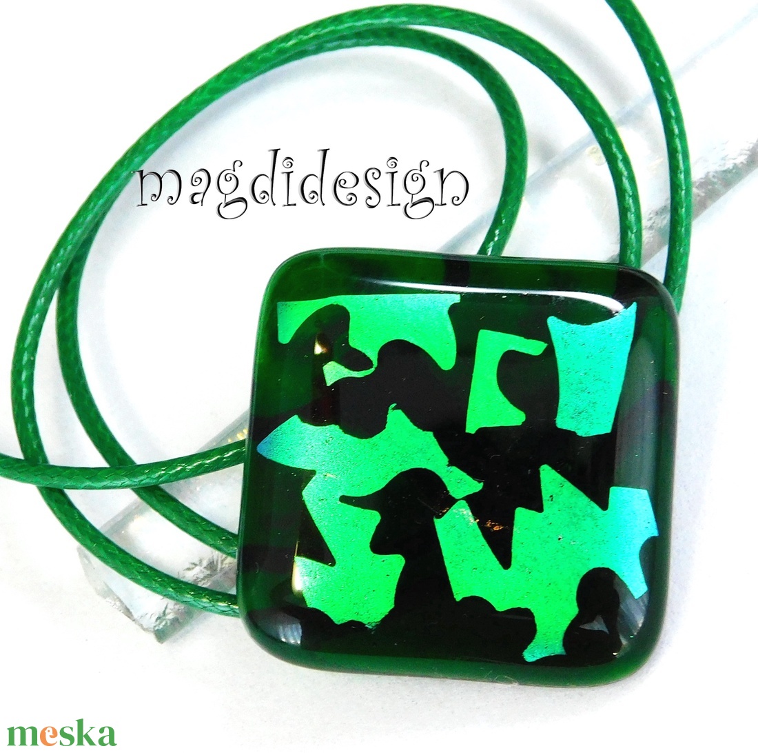 Türkiz-zöld dichroic üvegékszer nyaklánc - ékszer - nyaklánc - medálos nyaklánc - Meska.hu Türkiz-zöld dichroic üvegékszer nyaklánc - ékszer - nyaklánc - medálos nyaklánc - Meska.hu