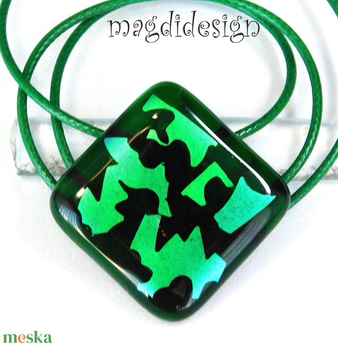 Türkiz-zöld dichroic üvegékszer nyaklánc - ékszer - nyaklánc - medálos nyaklánc - Meska.hu Türkiz-zöld dichroic üvegékszer nyaklánc - ékszer - nyaklánc - medálos nyaklánc - Meska.hu
