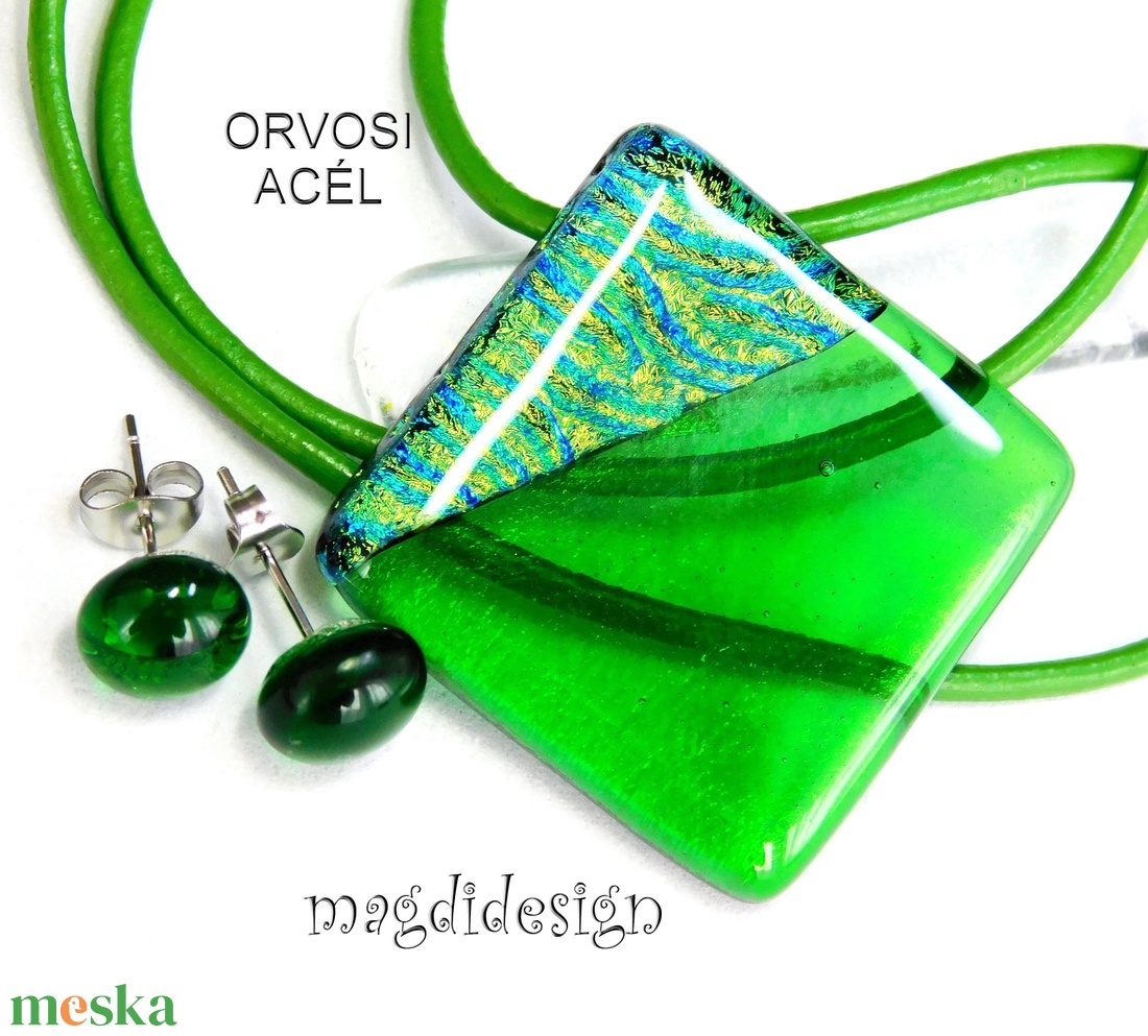 Kétzöld dichroic üvegékszer szett nyaklánc pötty fülbevaló 1 - ékszer - ékszerszett - Meska.hu Kétzöld dichroic üvegékszer szett nyaklánc pötty fülbevaló 1 - ékszer - ékszerszett - Meska.hu