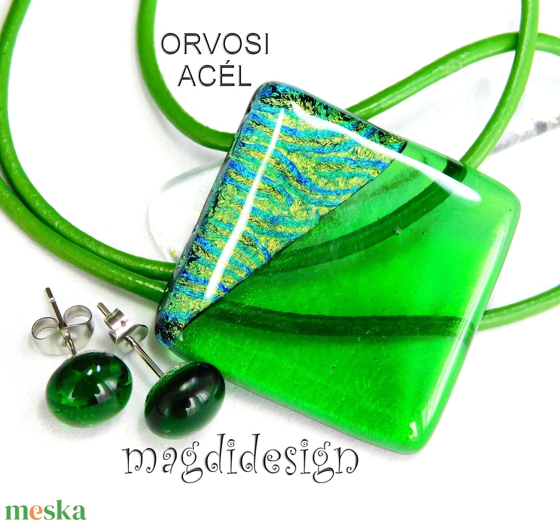 Kétzöld dichroic üvegékszer szett nyaklánc pötty fülbevaló 1 - ékszer - ékszerszett - Meska.hu Kétzöld dichroic üvegékszer szett nyaklánc pötty fülbevaló 1 - ékszer - ékszerszett - Meska.hu
