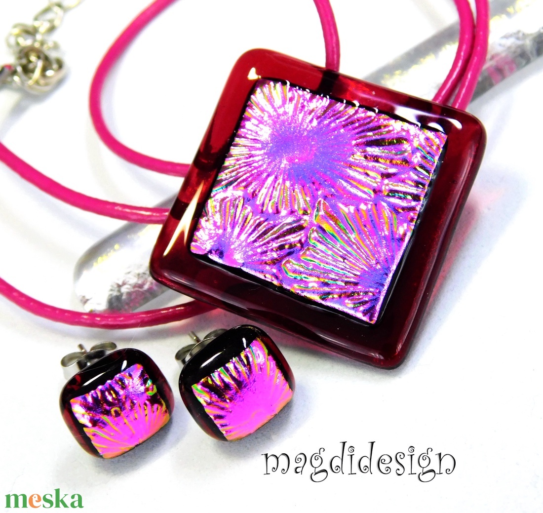 Pink rubin tűzijáték üvegékszer szett nyaklánc fülbevaló - ékszer - ékszerszett - Meska.hu Pink rubin tűzijáték üvegékszer szett nyaklánc fülbevaló - ékszer - ékszerszett - Meska.hu
