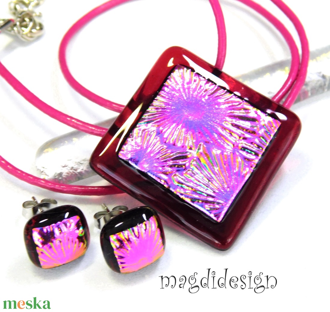 Pink rubin tűzijáték üvegékszer szett nyaklánc fülbevaló - ékszer - ékszerszett - Meska.hu Pink rubin tűzijáték üvegékszer szett nyaklánc fülbevaló - ékszer - ékszerszett - Meska.hu