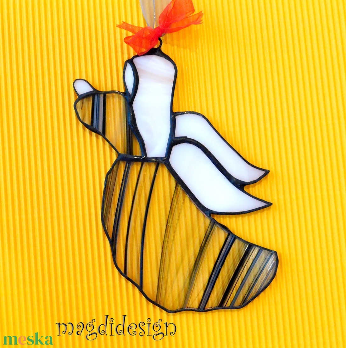 Fekete-fehér tiffany angyalka - karácsony - karácsonyi lakásdekoráció - karácsonyi lakásdíszek - Meska.hu Fekete-fehér tiffany angyalka - karácsony - karácsonyi lakásdekoráció - karácsonyi lakásdíszek - Meska.hu