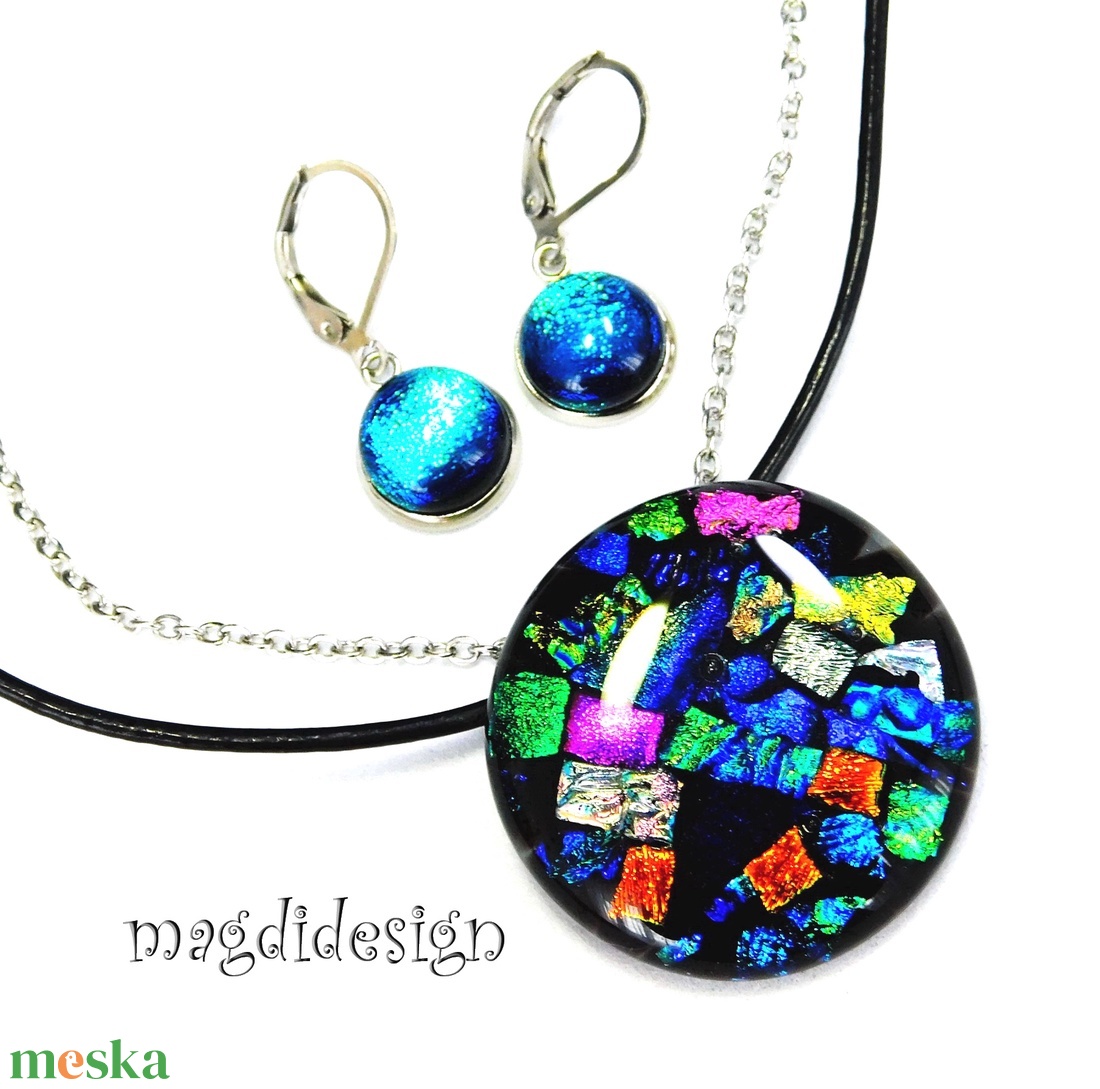 Dichroic színkavalkád üvegékszer szett nyaklánc kapcsos lógós fülbevaló - ékszer - ékszerszett - Meska.hu Dichroic színkavalkád üvegékszer szett nyaklánc kapcsos lógós fülbevaló - ékszer - ékszerszett - Meska.hu