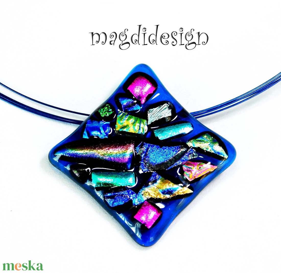 Kék absztrakt dichroic üvegékszer nyaklánc - ékszer - nyaklánc - medálos nyaklánc - Meska.hu