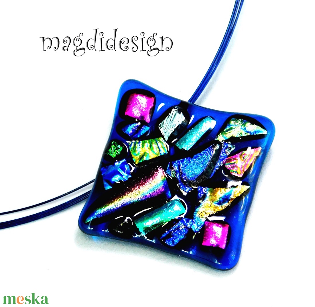 Kék absztrakt dichroic üvegékszer nyaklánc - ékszer - nyaklánc - medálos nyaklánc - Meska.hu