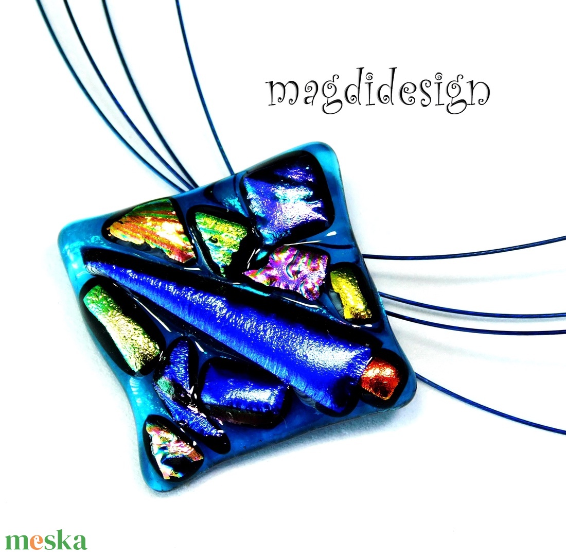 Kék absztrakt dichroic üvegékszer nyaklánc 1 - ékszer - nyaklánc - medálos nyaklánc - Meska.hu