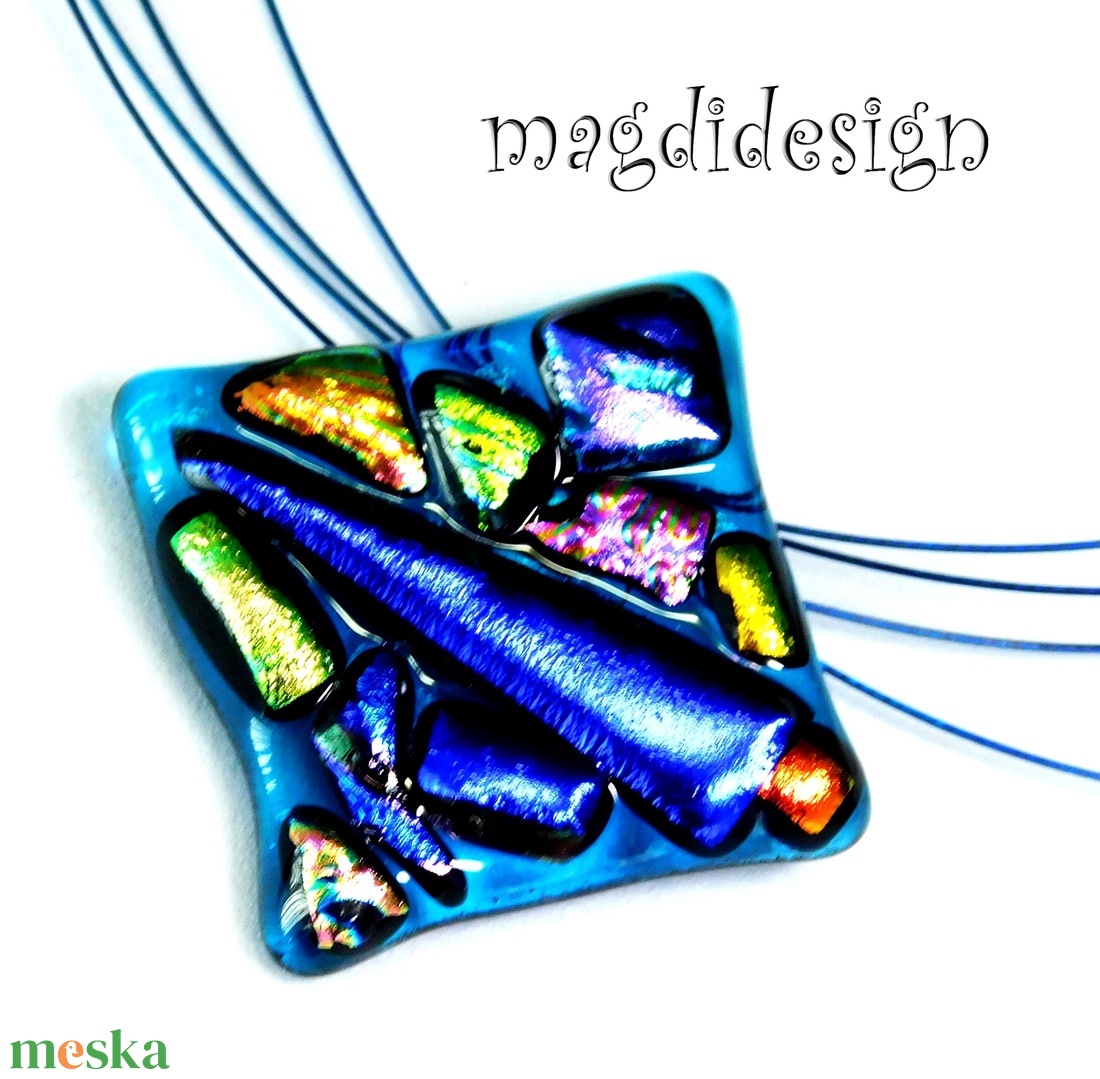 Kék absztrakt dichroic üvegékszer nyaklánc 1 - ékszer - nyaklánc - medálos nyaklánc - Meska.hu