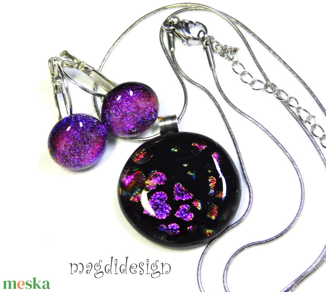 Szivecskés dichroic, üvegékszer szett nyaklánc, kapcsos fülbevaló - ékszer - ékszerszett - Meska.hu Szivecskés dichroic, üvegékszer szett nyaklánc, kapcsos fülbevaló - ékszer - ékszerszett - Meska.hu