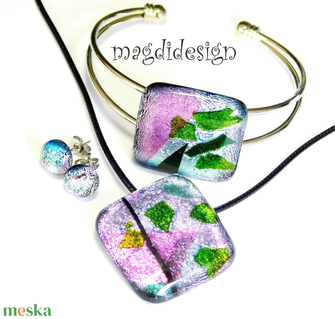 Rózsabokor dichroic üvegékszer szett nyaklánc, karkötő, stiftes fülbevaló - ékszer - ékszerszett - Meska.hu Rózsabokor dichroic üvegékszer szett nyaklánc, karkötő, stiftes fülbevaló - ékszer - ékszerszett - Meska.hu