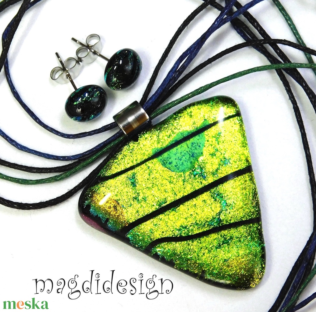 Tavaszi erdő dichroic üvegékszer szett nyaklánc stiftes fülbevaló 2 - ékszer - ékszerszett - Meska.hu Tavaszi erdő dichroic üvegékszer szett nyaklánc stiftes fülbevaló 2 - ékszer - ékszerszett - Meska.hu