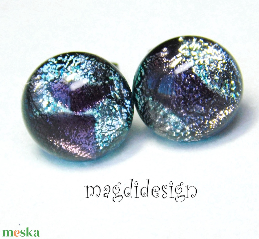 Ezüst bíbor színjáték dichroic üvegékszer pötty fülbevaló - ékszer - fülbevaló - pötty fülbevaló - Meska.hu