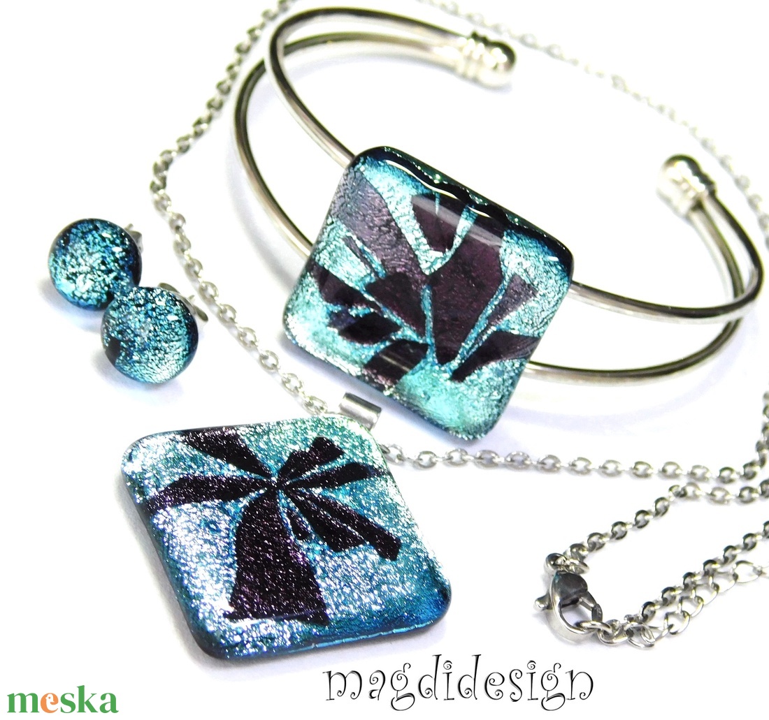 Lila szirmok ezüsben dichroic üvegékszer szett nyaklánc, karkötő, stiftes fülbevaló - ékszer - ékszerszett - Meska.hu Lila szirmok ezüsben dichroic üvegékszer szett nyaklánc, karkötő, stiftes fülbevaló - ékszer - ékszerszett - Meska.hu