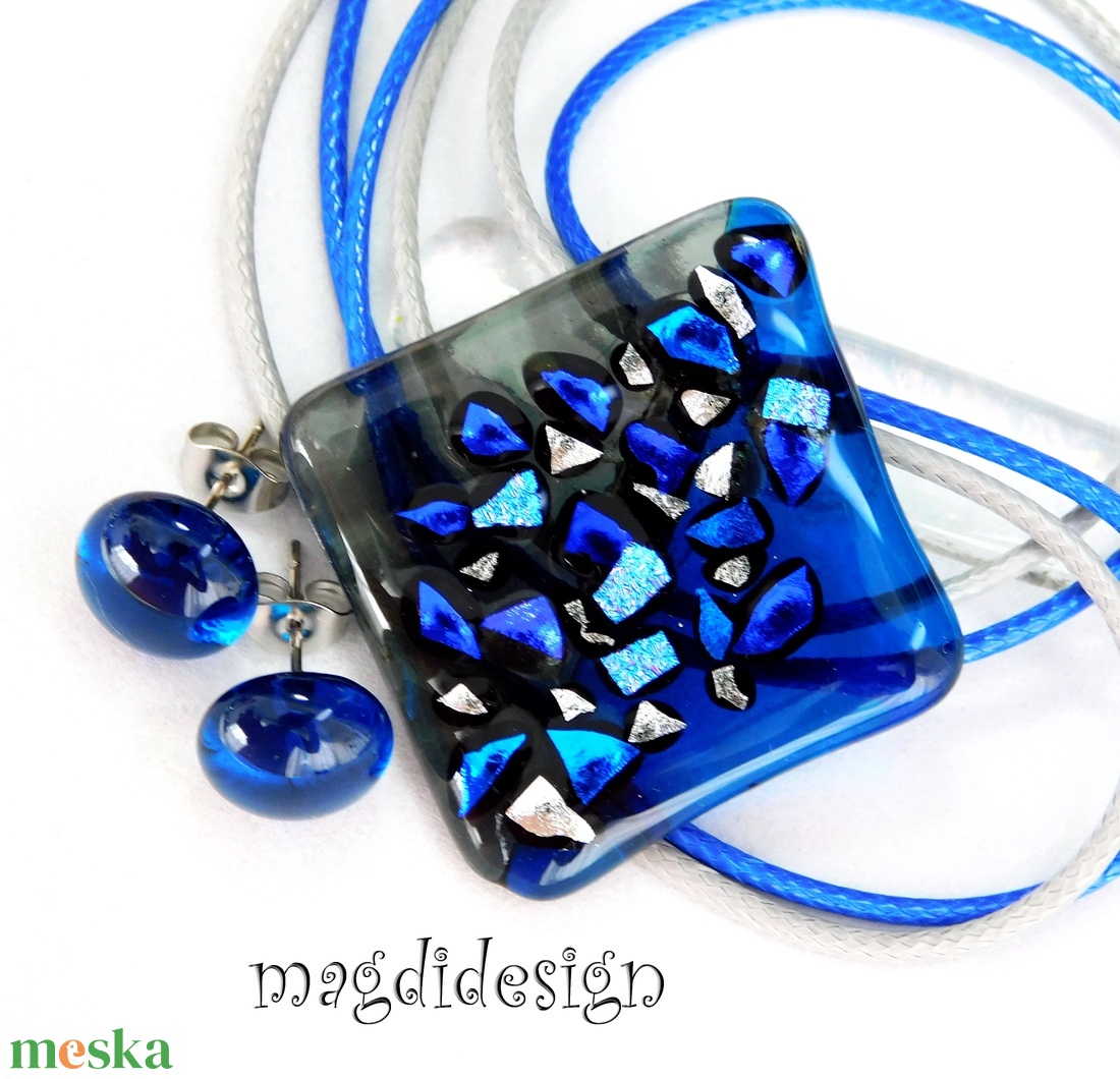 Csillogó dichroic szürkében kékben üvegékszer szett nyaklánc fülbevaló - ékszer - ékszerszett - Meska.hu Csillogó dichroic szürkében kékben üvegékszer szett nyaklánc fülbevaló - ékszer - ékszerszett - Meska.hu