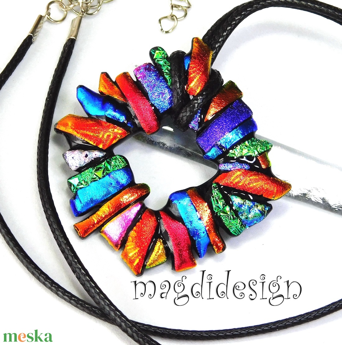 Csillogó dichroic üvegékszer nyaklánc 3 - ékszer - nyaklánc - medálos nyaklánc - Meska.hu Csillogó dichroic üvegékszer nyaklánc 3 - ékszer - nyaklánc - medálos nyaklánc - Meska.hu