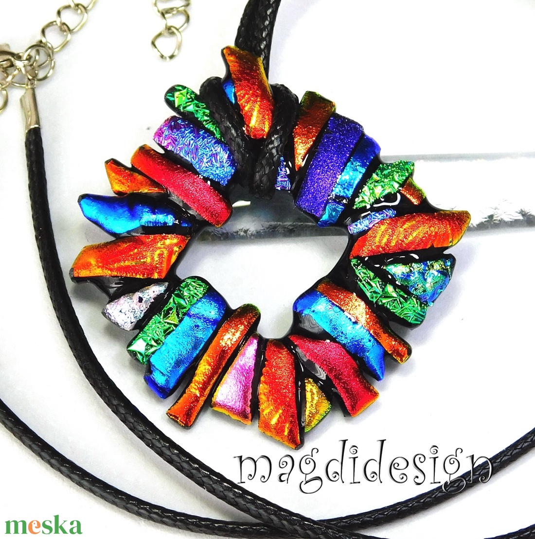 Csillogó dichroic üvegékszer nyaklánc 3 - ékszer - nyaklánc - medálos nyaklánc - Meska.hu Csillogó dichroic üvegékszer nyaklánc 3 - ékszer - nyaklánc - medálos nyaklánc - Meska.hu