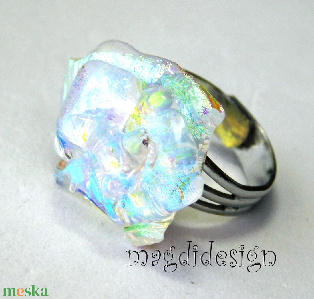Szivárványos borzaska dichroic üvegékszer szett gyűrű stiftes fülbevaló - ékszer - ékszerszett - Meska.hu Szivárványos borzaska dichroic üvegékszer szett gyűrű stiftes fülbevaló - ékszer - ékszerszett - Meska.hu