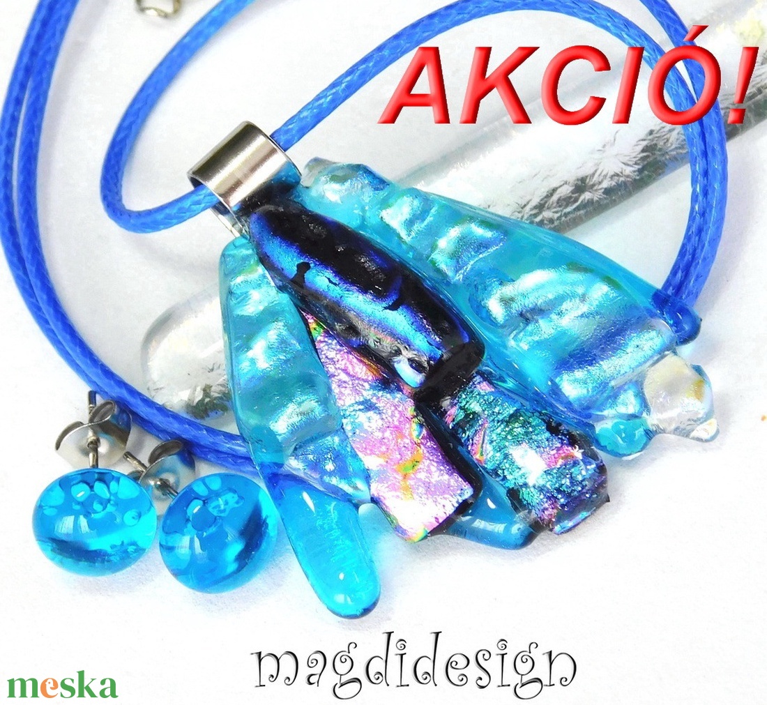 Égszínkék borzaska dichroic üvegékszer szett nyaklánc stiftes fülbevaló - ékszer - ékszerszett - Meska.hu Égszínkék borzaska dichroic üvegékszer szett nyaklánc stiftes fülbevaló - ékszer - ékszerszett - Meska.hu