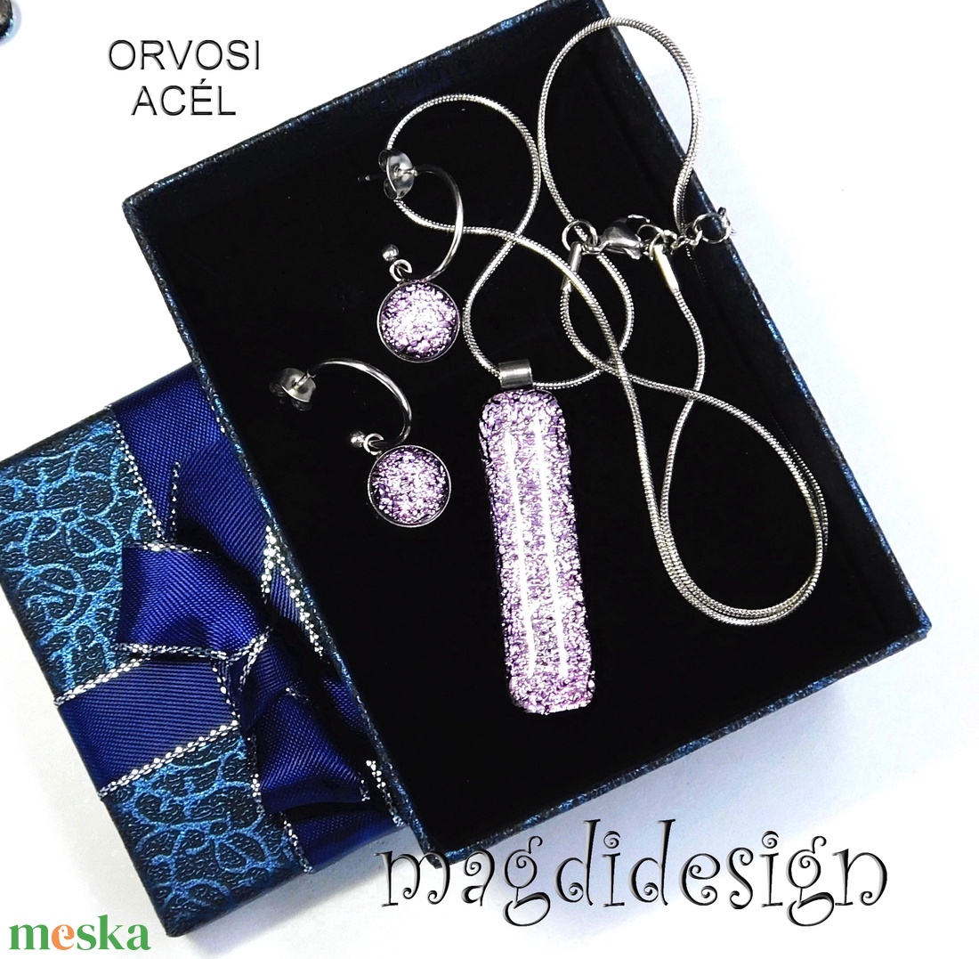 Szikrázó rózsaszín dichroic üvegékszer szett nyaklánc lógós fülbevaló - ékszer - ékszerszett - Meska.hu Szikrázó rózsaszín dichroic üvegékszer szett nyaklánc lógós fülbevaló - ékszer - ékszerszett - Meska.hu