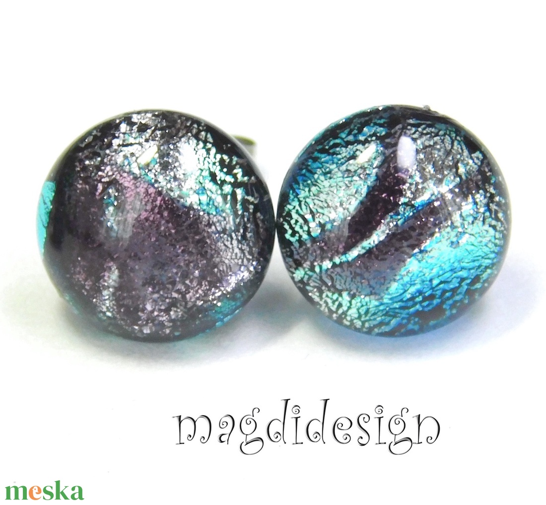 Ezüst bíbor színjáték dichroic üvegékszer pötty fülbevaló - ékszer - fülbevaló - pötty fülbevaló - Meska.hu Ezüst bíbor színjáték dichroic üvegékszer pötty fülbevaló - ékszer - fülbevaló - pötty fülbevaló - Meska.hu