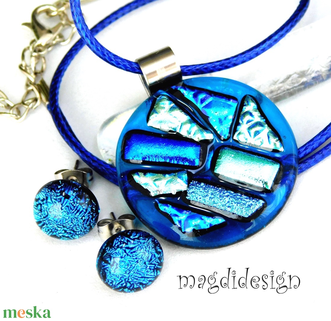 Tavaszi dichroic színkavalkád üvegékszer nyaklánc - ékszer - nyaklánc - medálos nyaklánc - Meska.hu Tavaszi dichroic színkavalkád üvegékszer nyaklánc - ékszer - nyaklánc - medálos nyaklánc - Meska.hu